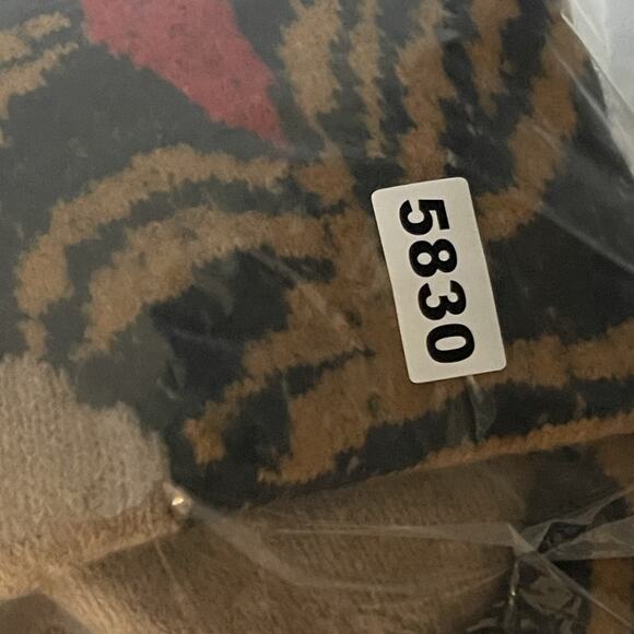 H&M Tiger Sweater Womens Medium Knit Turtleneck Wool Blend Oversized Cozy NEW - Picture 12 of 12